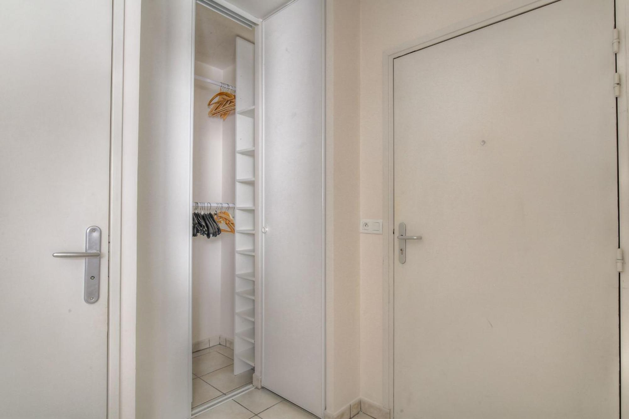 Le Calme Et Cosy Avec Parking Gratuit Apartment Lyon Exterior foto