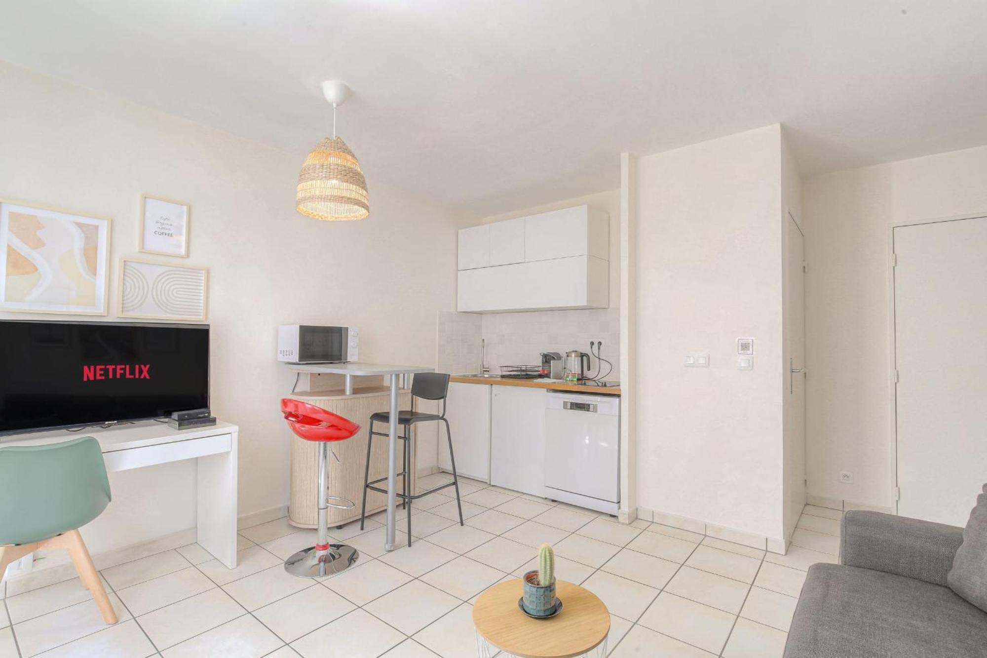 Le Calme Et Cosy Avec Parking Gratuit Apartment Lyon Exterior foto